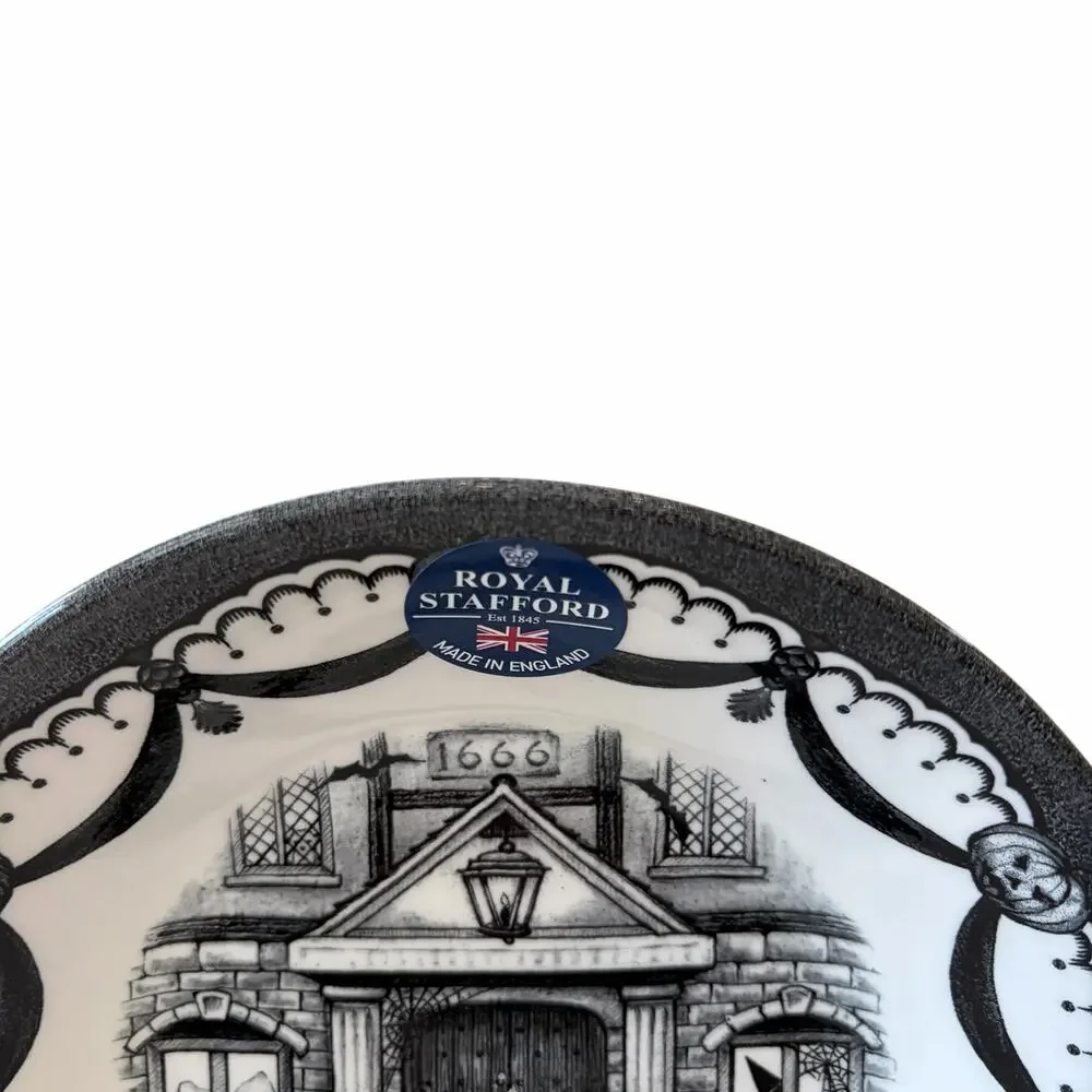Royal Stafford HALLOWEEN HOUSE Cereal Bowls 7.75in Set of 4 Ceramic Spooky New